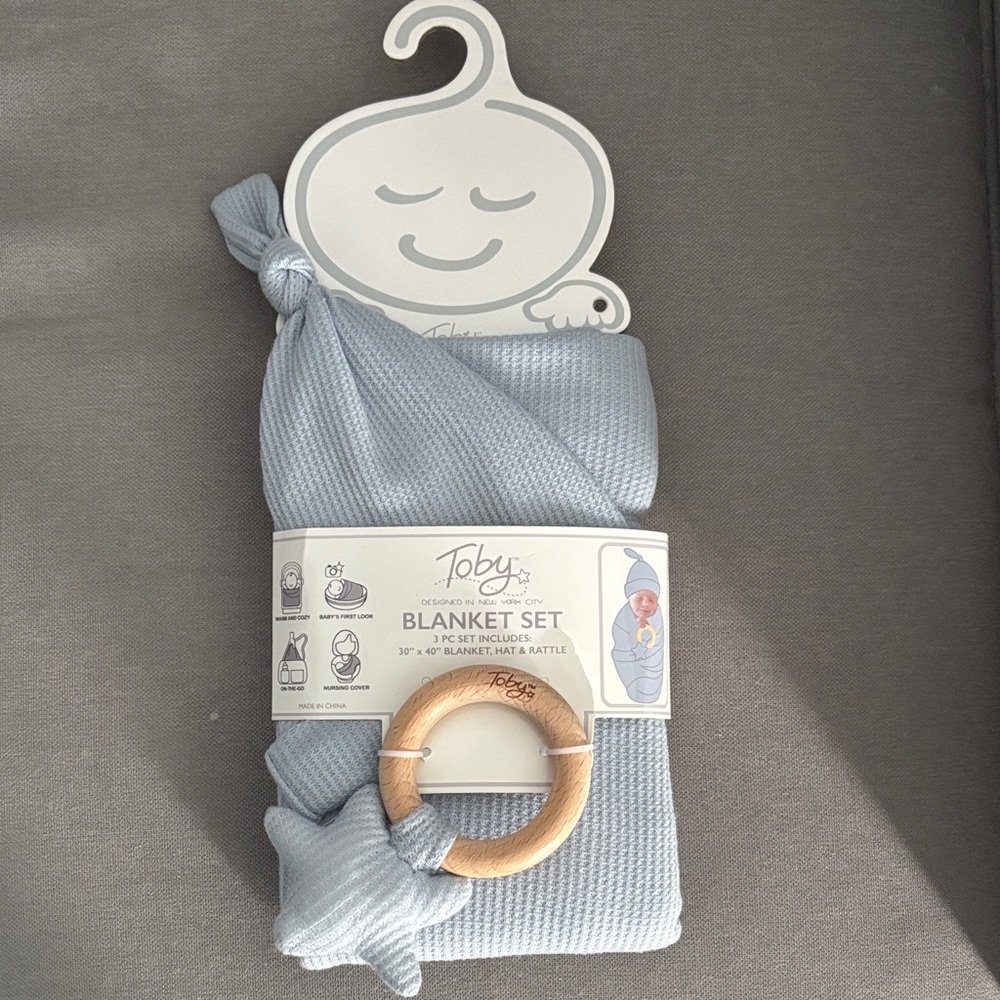 Swaddle & Hat Set Nursing Cover